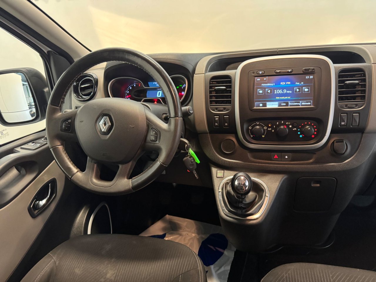 Renault Trafic Skåpbil 2.9t 1.6 dCi Manuell, 120hk, 2015