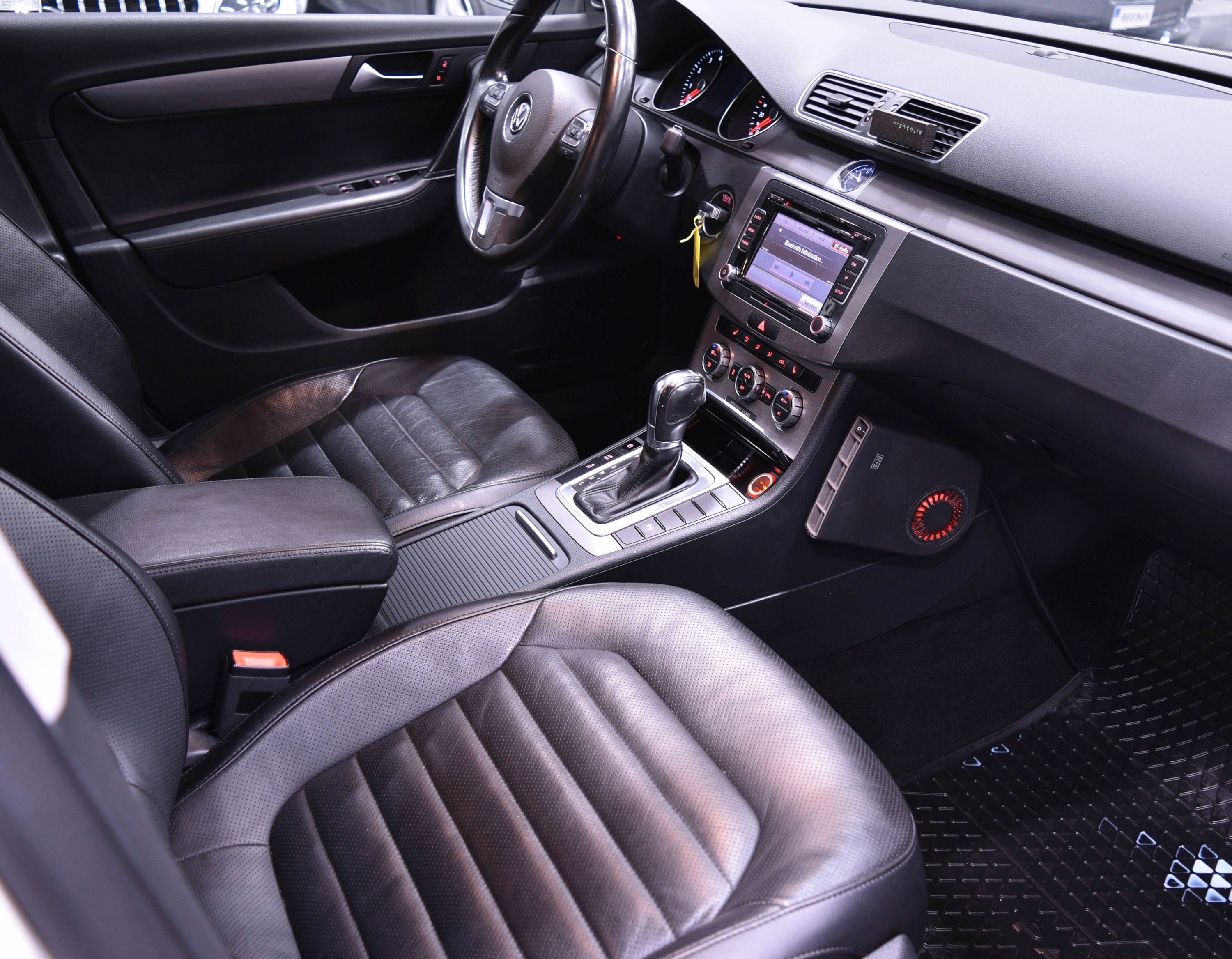 Volkswagen Passat 1.4 TGI EcoFuel DSG sekvensiell, 7-trinn, 150ps, 2012