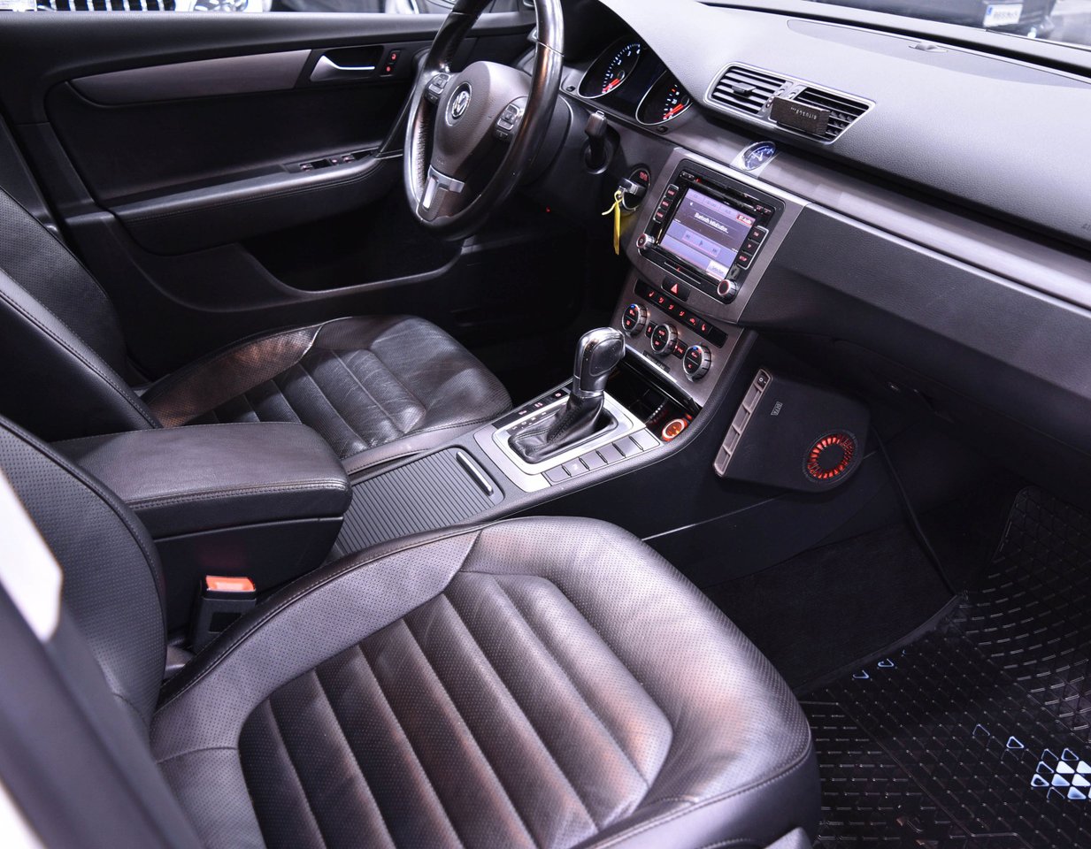 Volkswagen Passat 1.4 TGI EcoFuel DSG sekvensiell, 7-trinn, 150ps, 2012