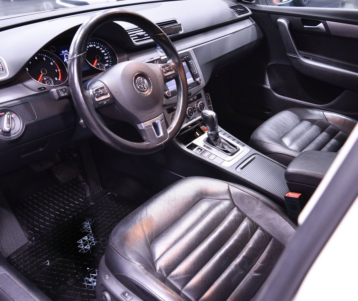 Volkswagen Passat 1.4 TGI EcoFuel DSG sekvensiell, 7-trinn, 150ps, 2012