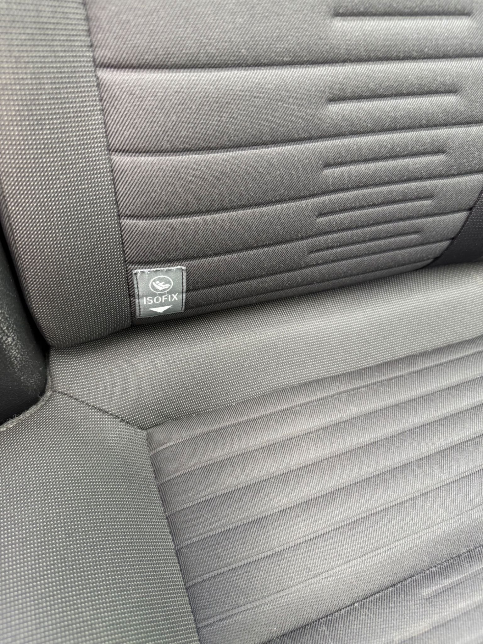 Toyota Auris Touring Sports Hybrid e-CVT, 136hk, 2016