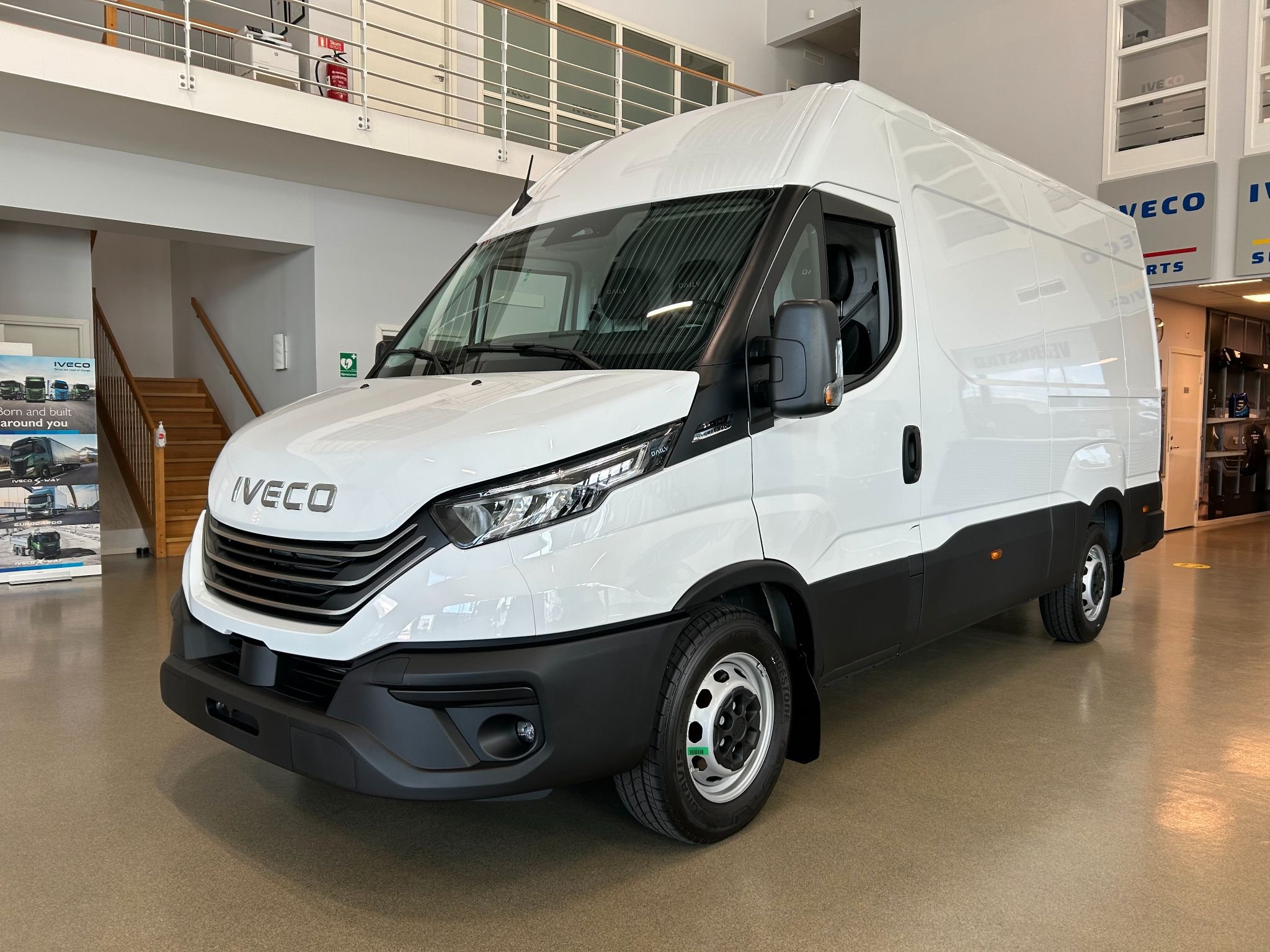 Iveco Daily 35-140 Van 2.3 JTD Hi-Matic, 136hk, 2025