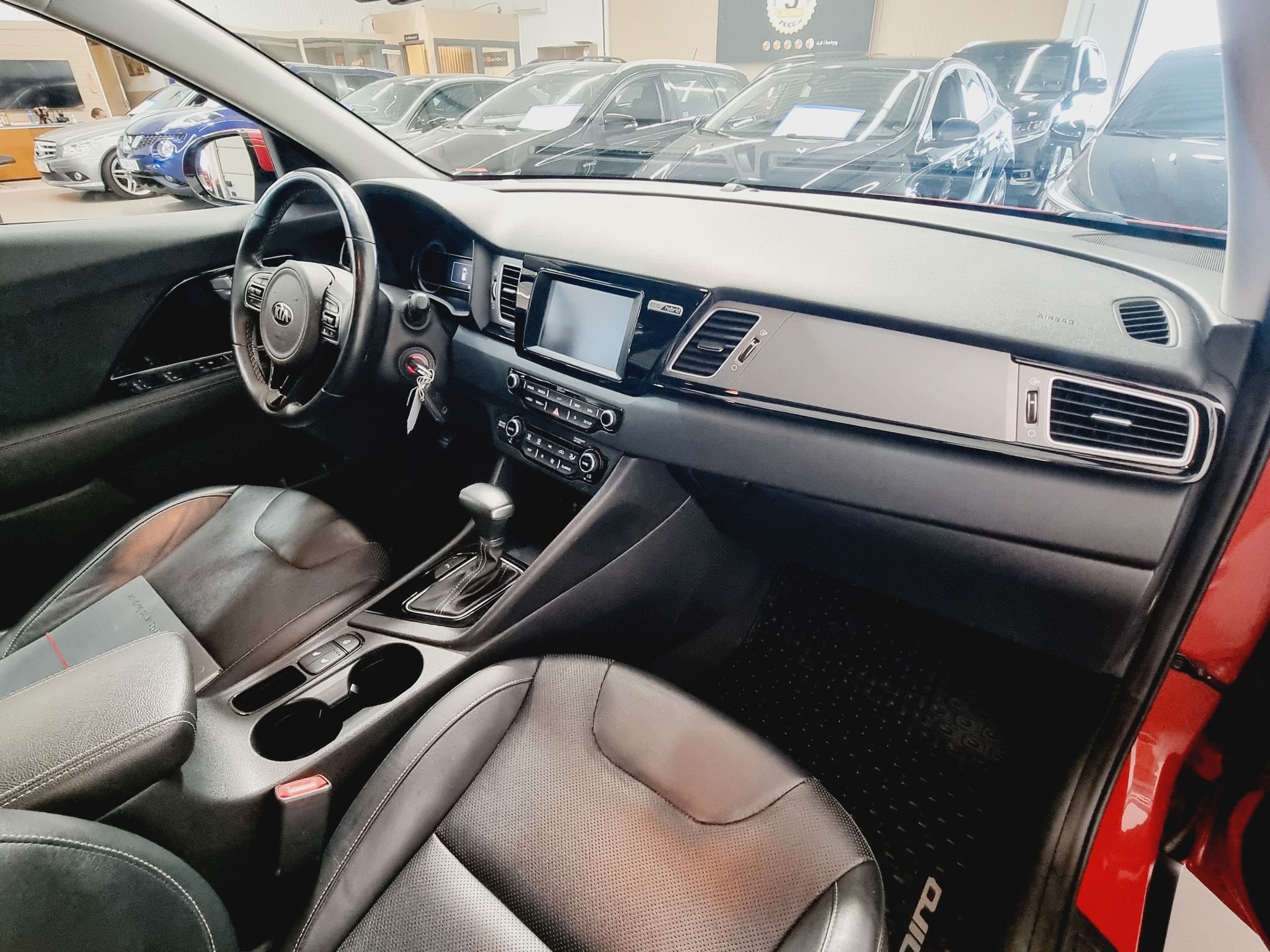 Kia Niro Hybrid DCT, 141hk, 2018