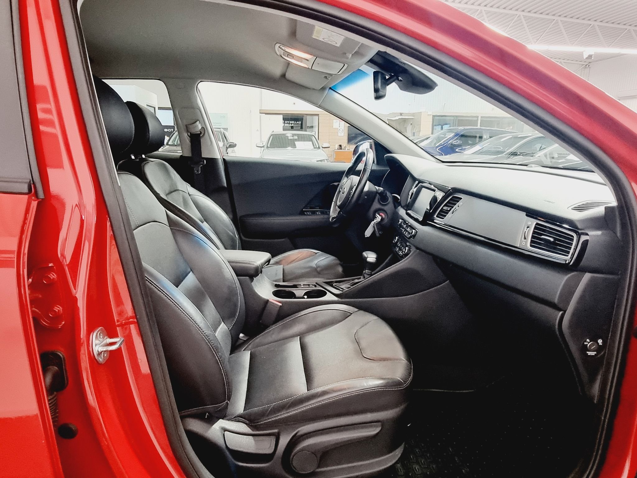 Kia Niro Hybrid DCT, 141hk, 2018