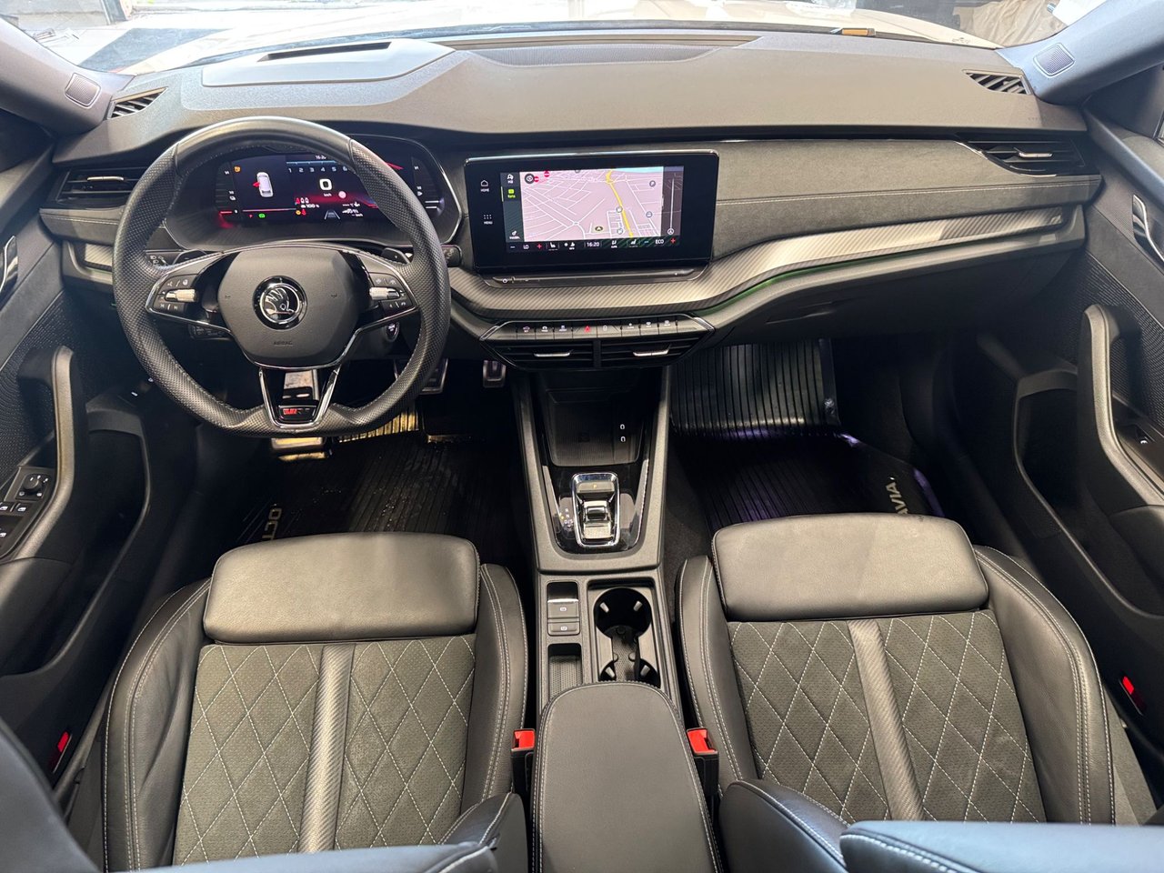 Škoda Octavia Combi RS iV DSG Sequential, 245hp, 2023