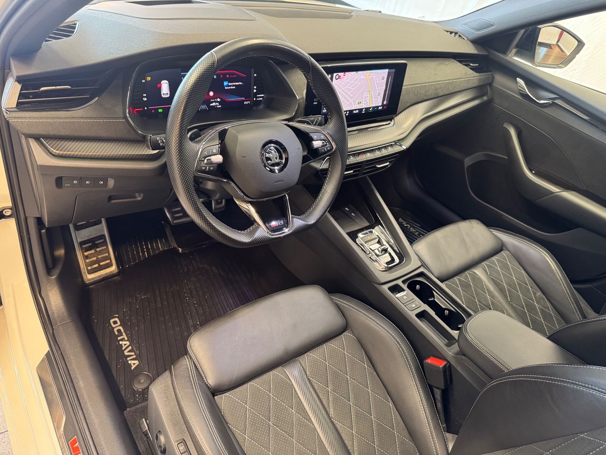 Škoda Octavia Combi RS iV DSG Sequential, 245hp, 2023