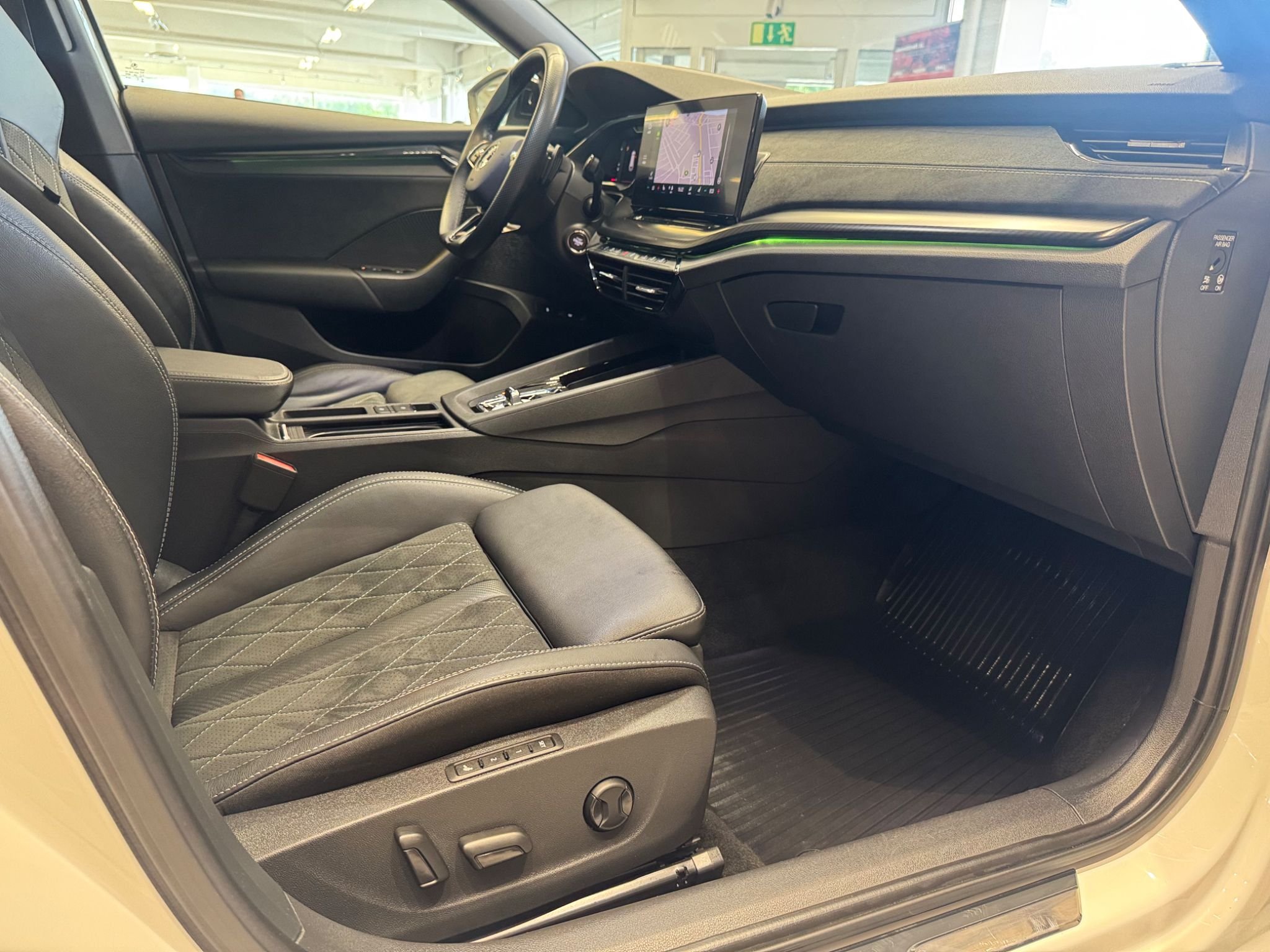 Škoda Octavia Combi RS iV DSG Sequential, 245hp, 2023
