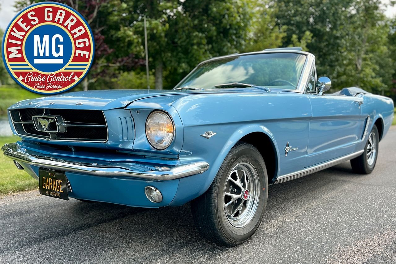 Ford Mustang Convertible • C-...