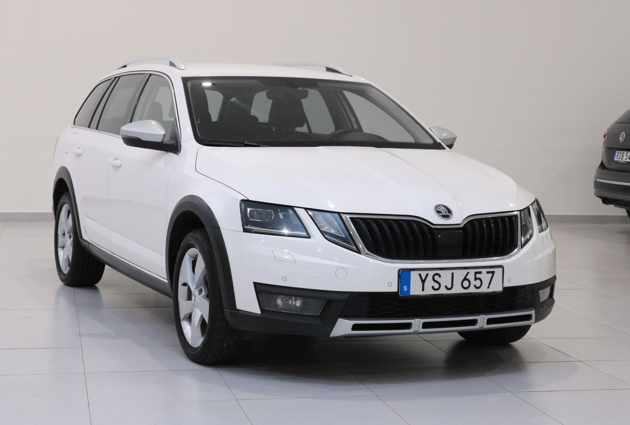 Škoda Octavia Scout 2.0 TDI SCR 4x4 DSG Sekventiell, 150hk, 2019