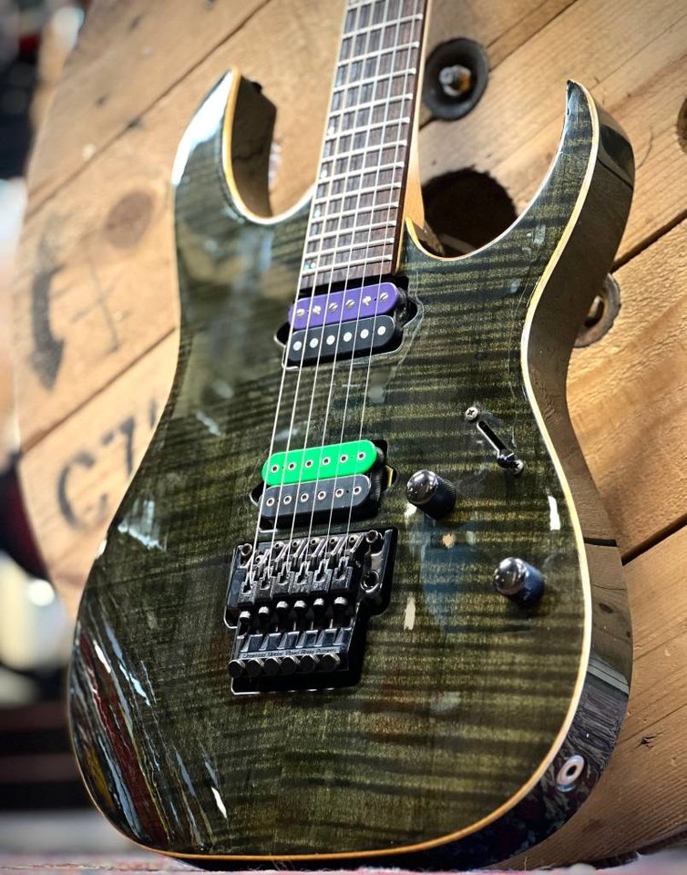 Ibanez J.Custom RG1720