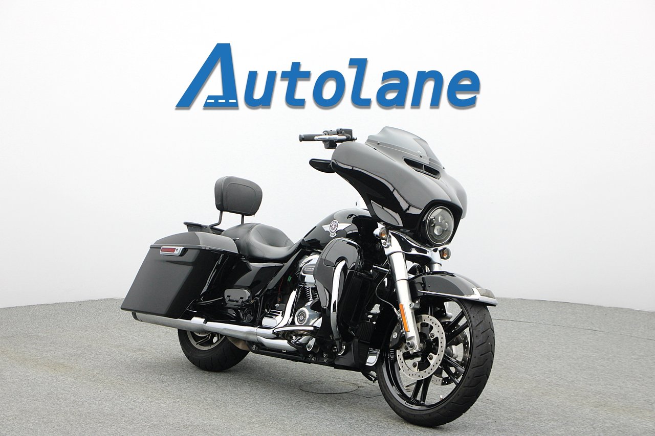Harley-Davidson Electra Glide...