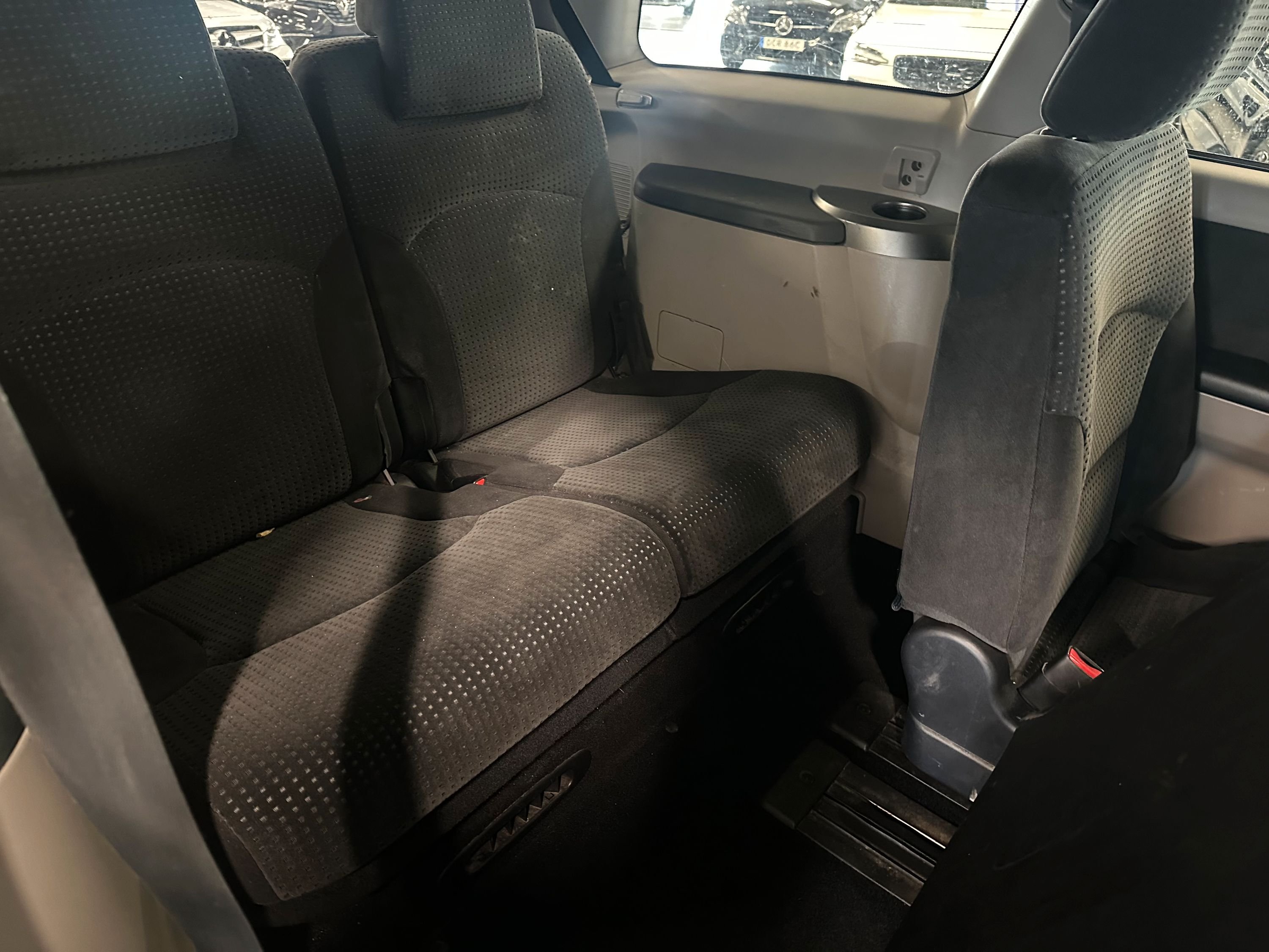 Mitsubishi Grandis 2.4 MIVEC Automatisk, 165hk, 2006