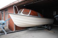 Styrpulpet – Ryds 48 med 30 hk Evinrude