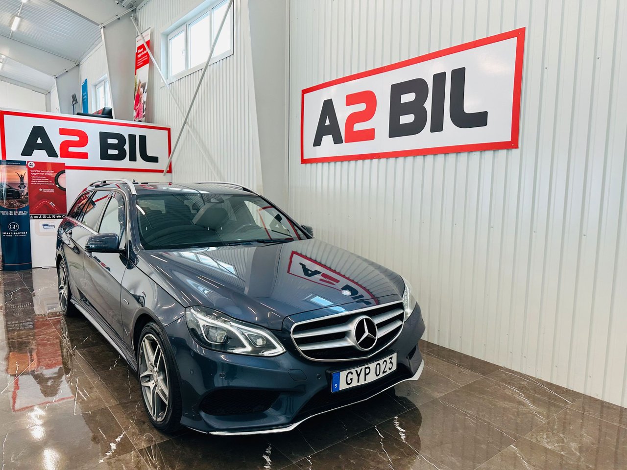 Mercedes-Benz E 220 T BlueTEC...