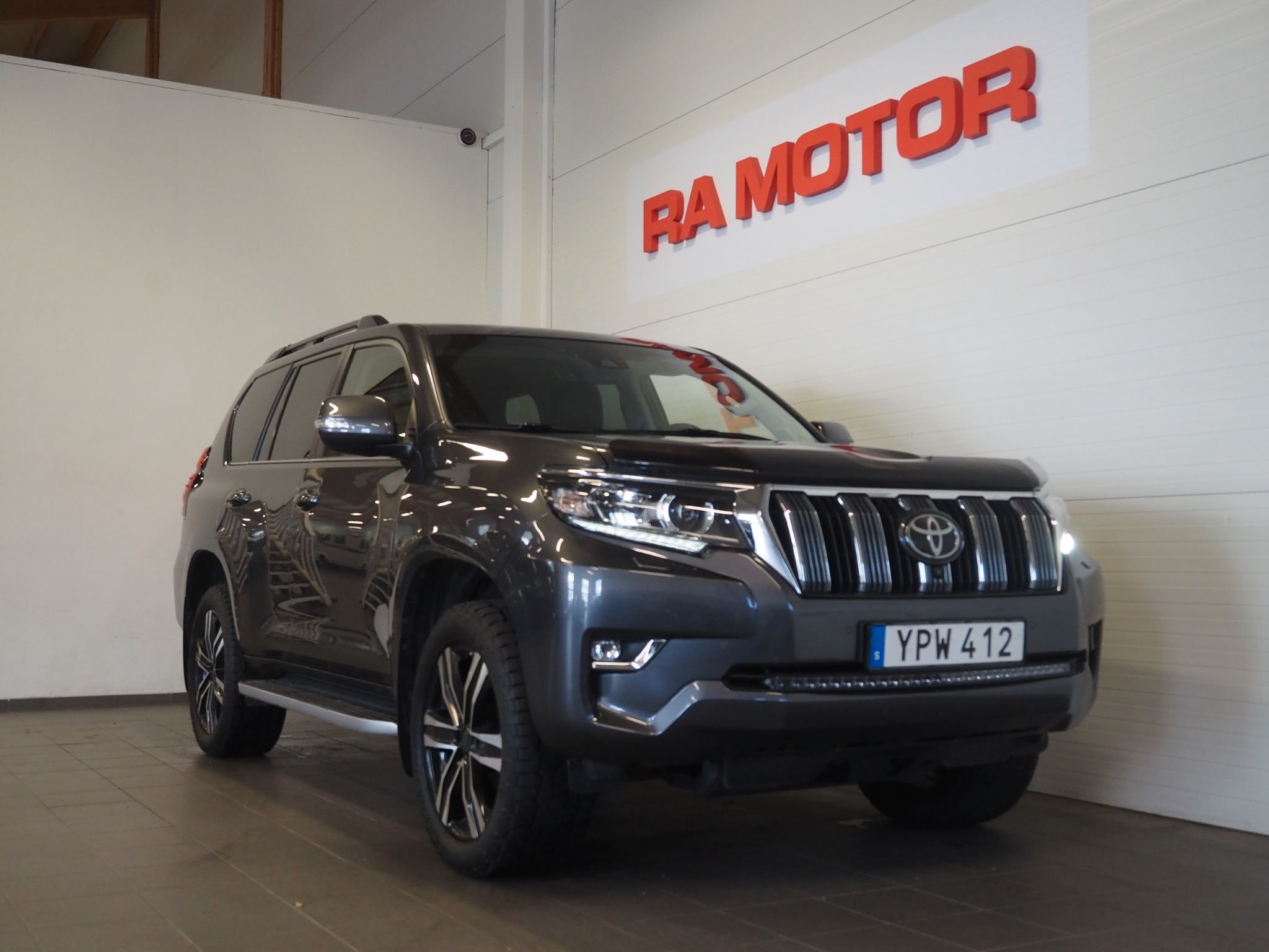 Toyota Land Cruiser 5-dørs 2.8 D-4D 4WD Automatisk, 6-trinn, 177hk, 2020