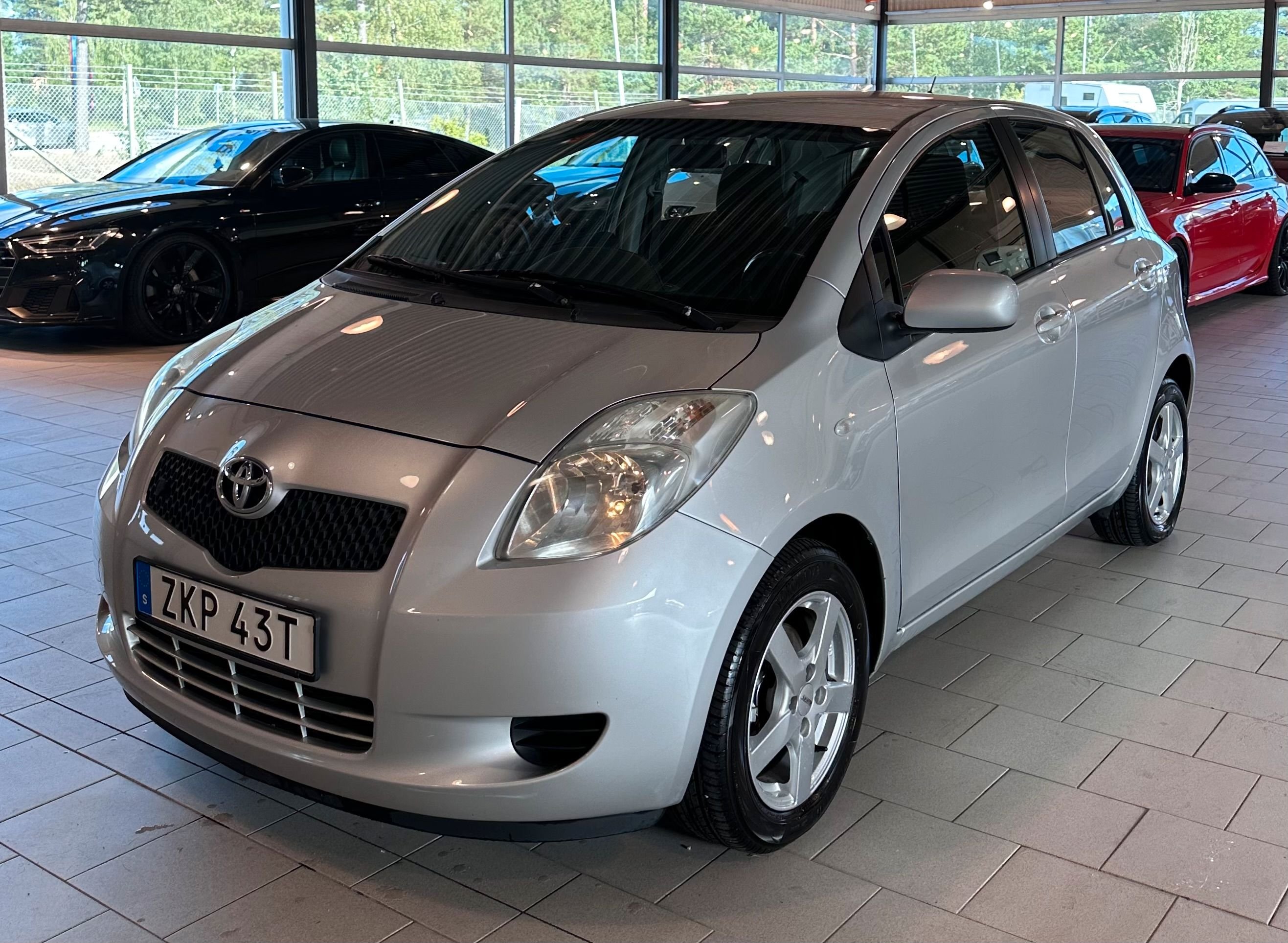 Toyota Yaris 5-door 1.0 VVT-i Manual, 69hp, 2006