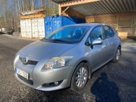 Toyota Auris 5-dörrar 1.6 Renoveringsobjekt bil till salu