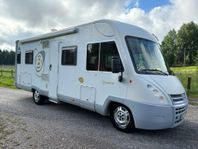 Pilote Bavaria I 73 Låga Långbäddar 3.800mil Solcell Drag