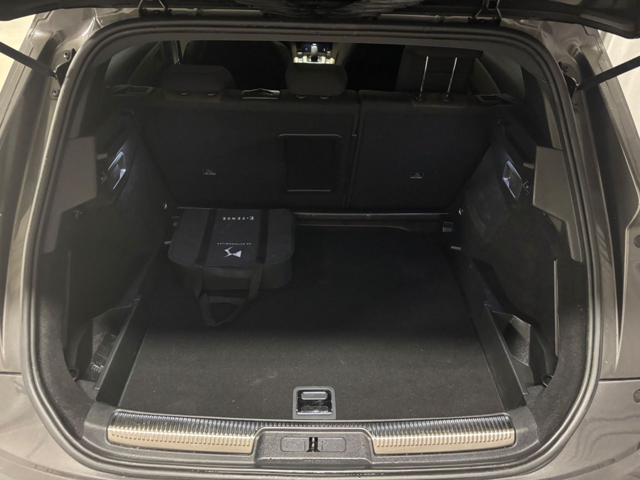 DS 7 Crossback E-Tense 225 EAT, 224hk, 2022