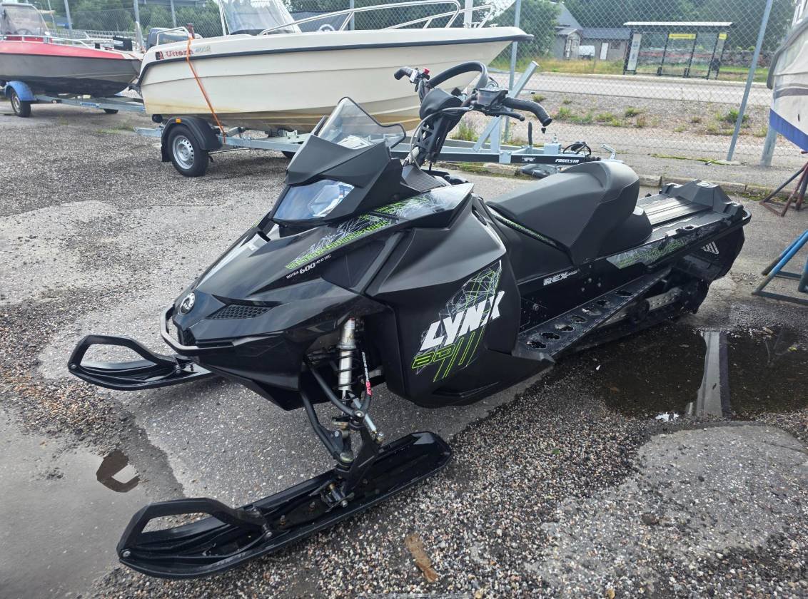 Lynx Boondocker 3700 600 2013...