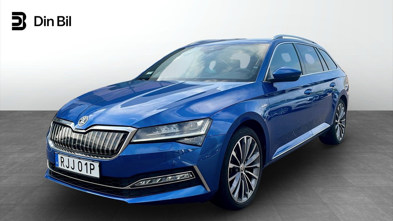 Škoda Superb iV Combi 1.4 TSI iV DSG sekvensiell, 6-trinn, 218hk, 2023