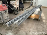Formstag & muttrar & Nätverkskabel