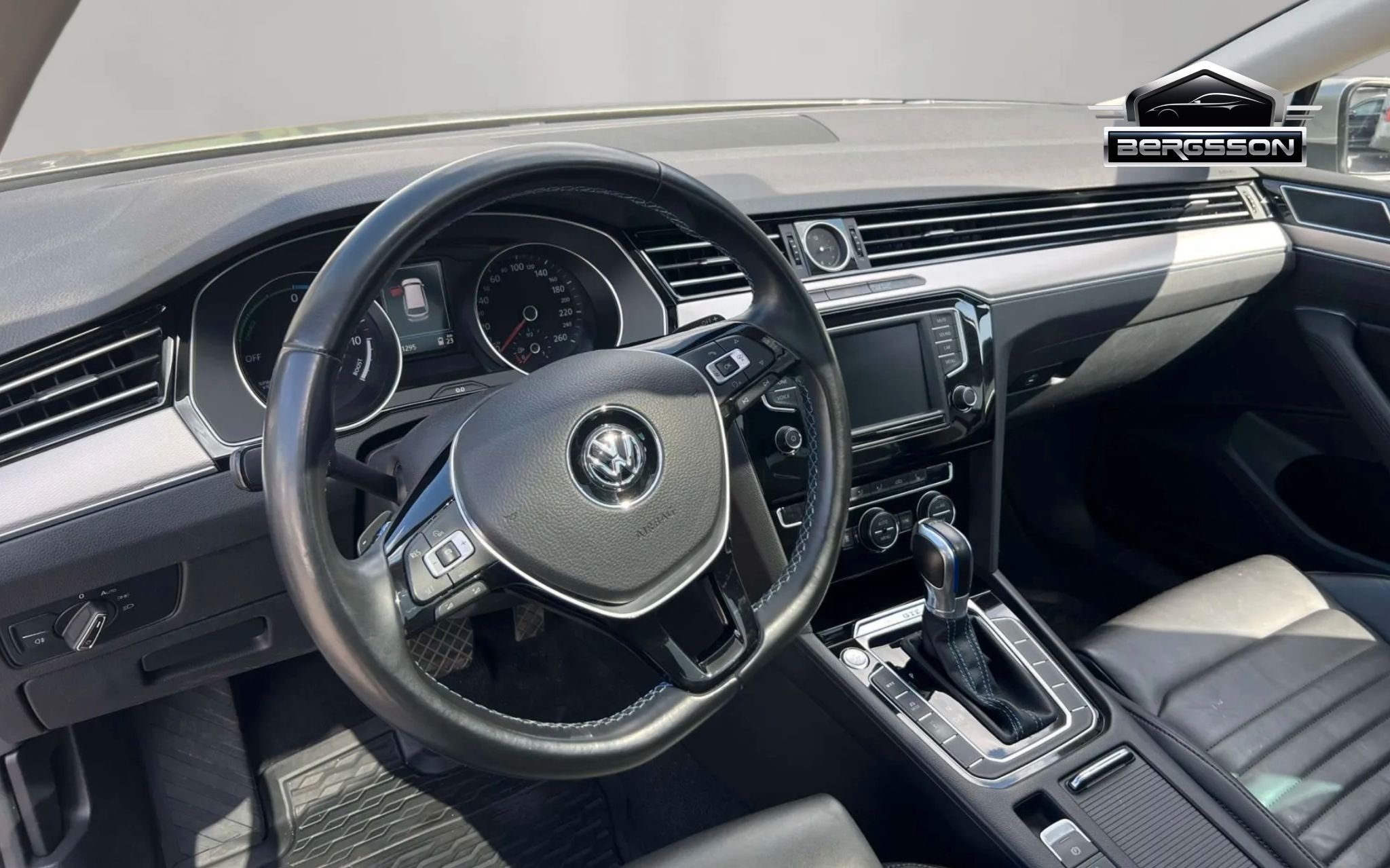 Volkswagen Passat Variant GTE 1.4 TSI ACT DSG sekvensiell, 6-trinn, 218ps, 2017