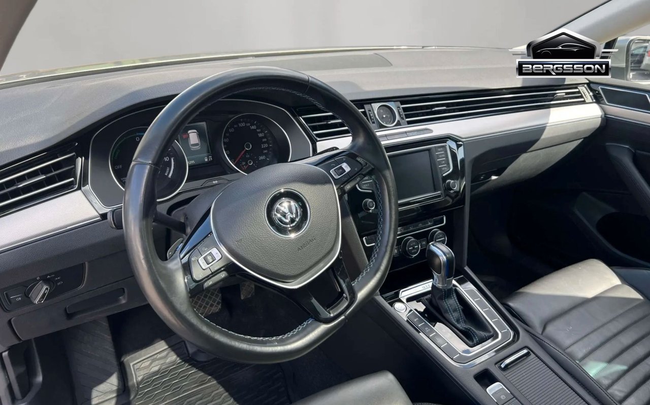 Volkswagen Passat Variant GTE 1.4 TSI ACT DSG sekvensiell, 6-trinn, 218ps, 2017