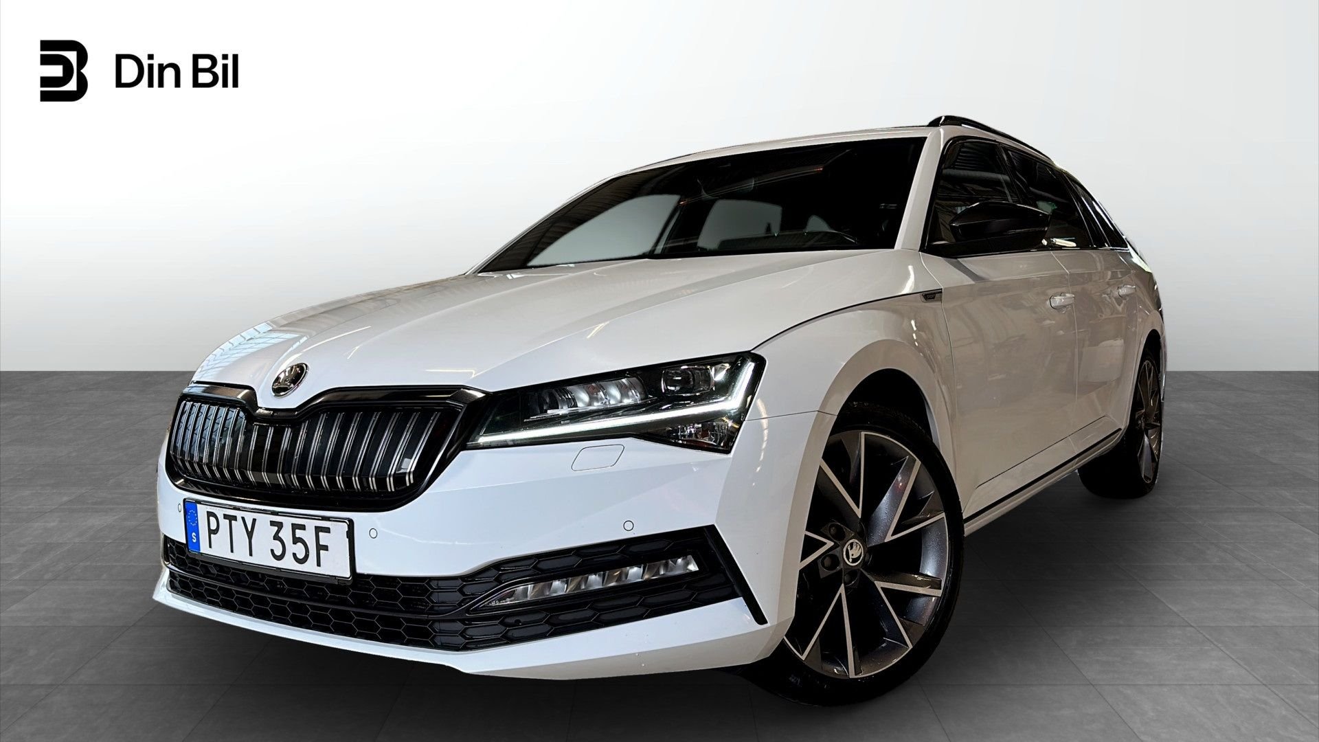 Škoda Superb iV Combi 1.4 TSI iV DSG Sekventiell, 218hk, 2021