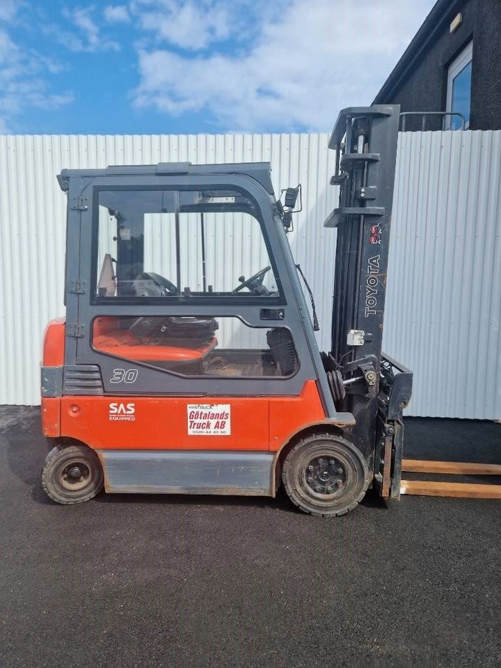 Toyota 7 FBMF 30 Eltruck