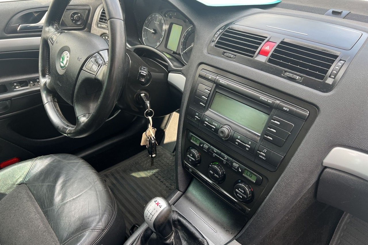 Škoda Octavia Scout 2.0 TDI DPF 8v 4Motion Manuell, 140hk, 2008