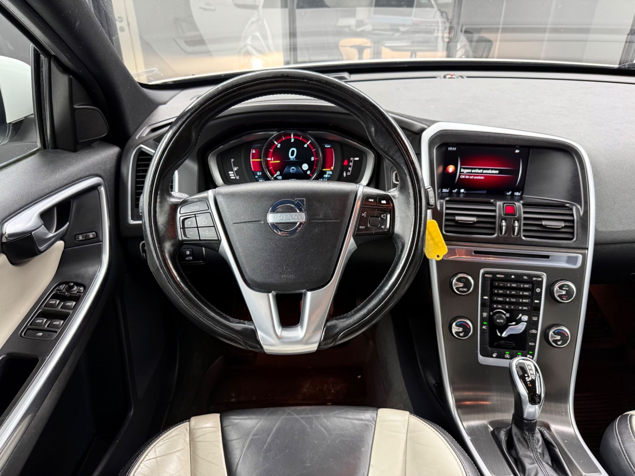 Volvo XC60 D4 Geartronic, 181hp, 2014