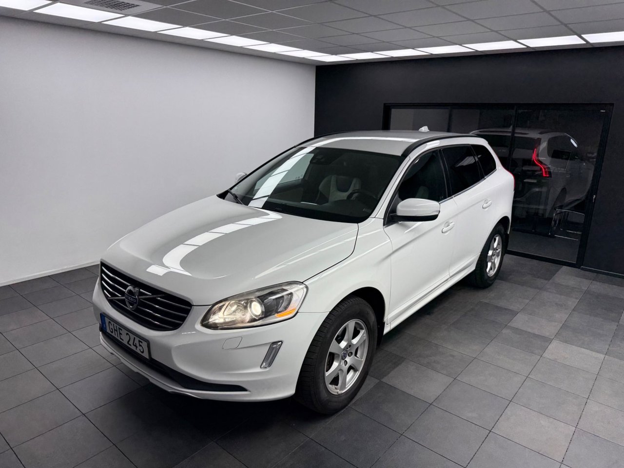 Volvo XC60 D4 Geartronic, 181hp, 2014