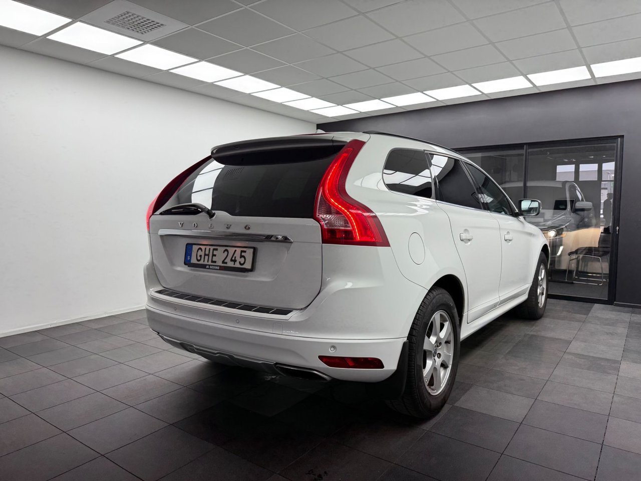 Volvo XC60 D4 Geartronic, 181hp, 2014