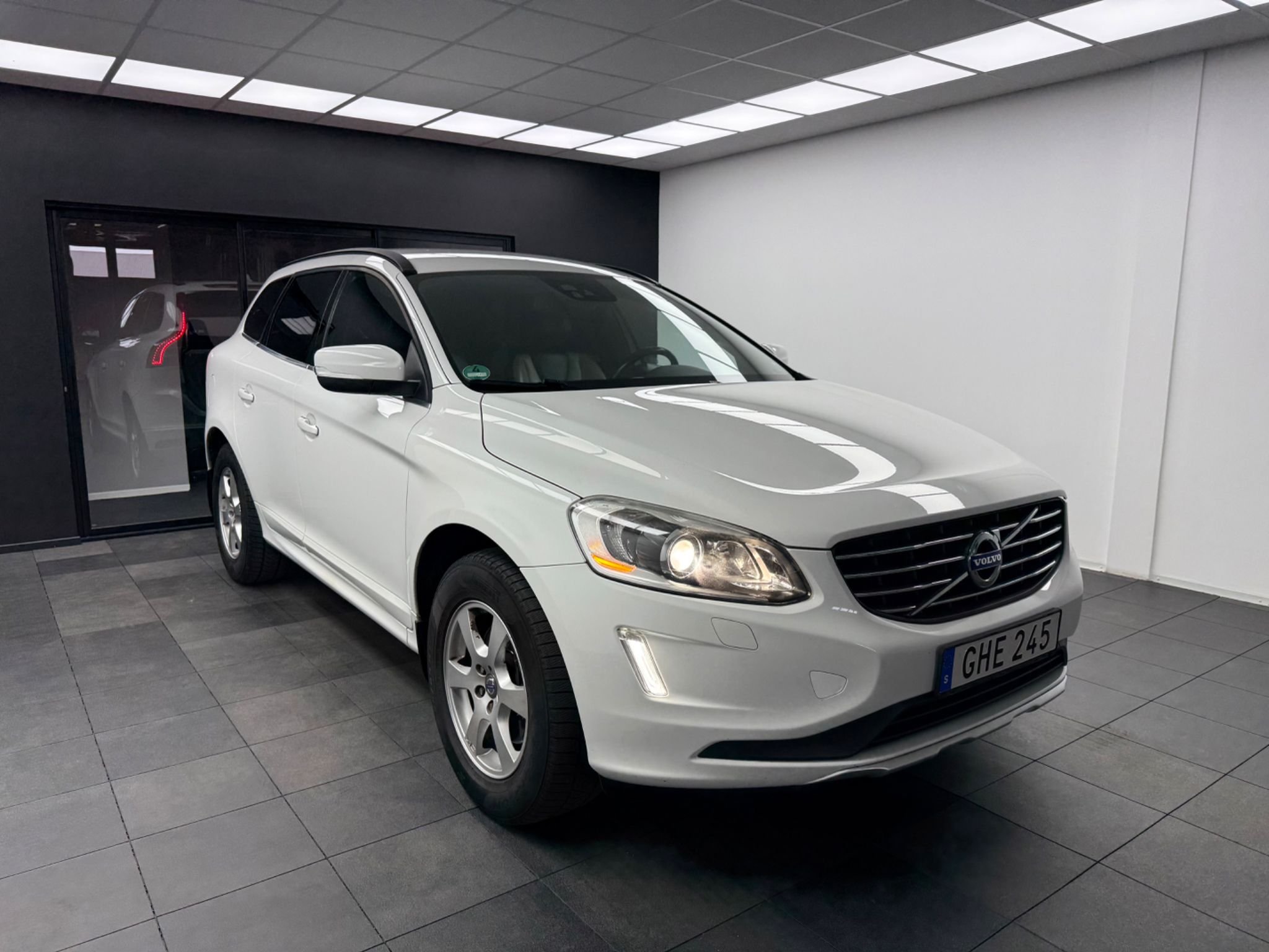 Volvo XC60 D4 Geartronic, 181hp, 2014