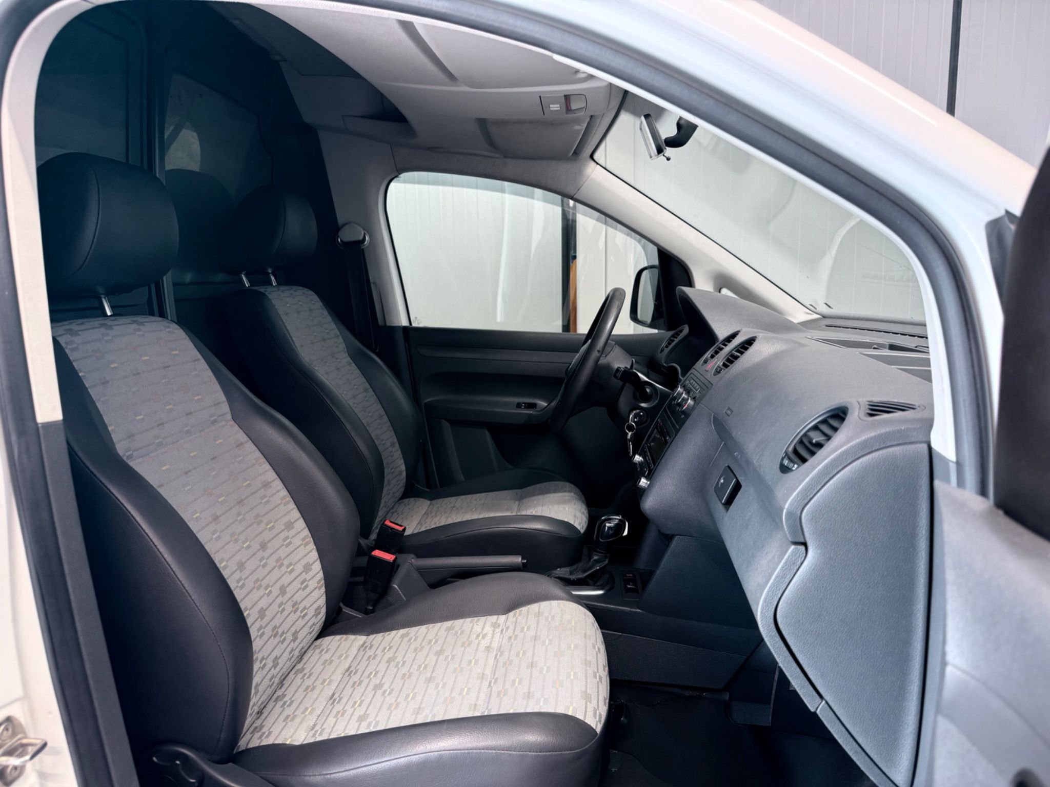 Volkswagen Caddy Maxi Panel Van 1.6 TDI DPF DSG Sekventiell, 102hk, 2011