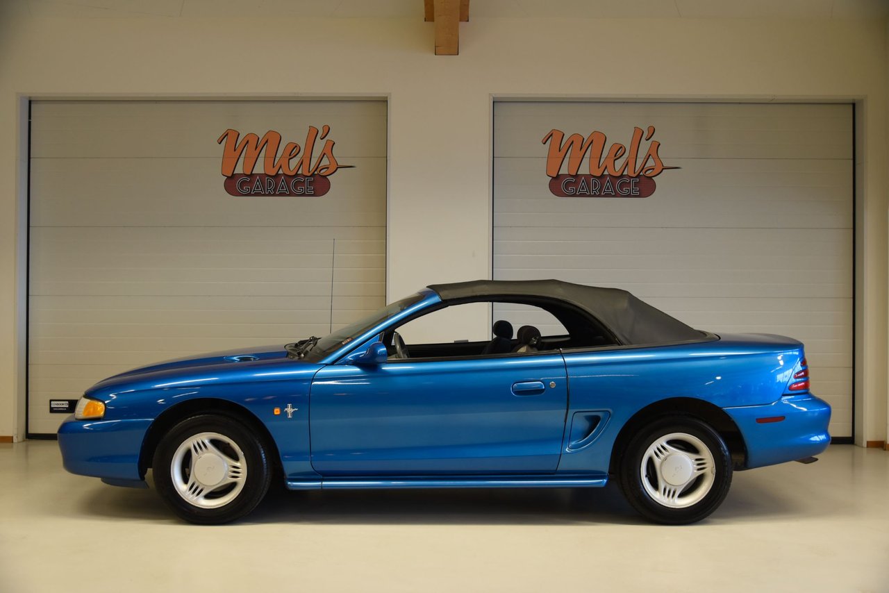 Ford Mustang Cabriolet V6 3.8...