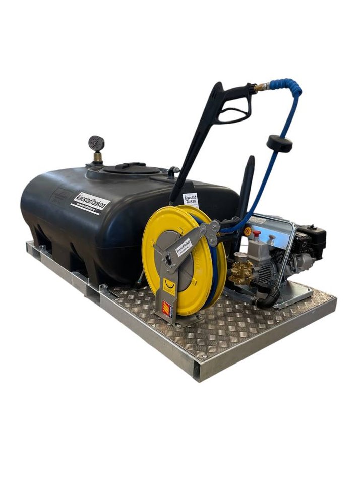 Uthyres Vattenplattform 500L ...