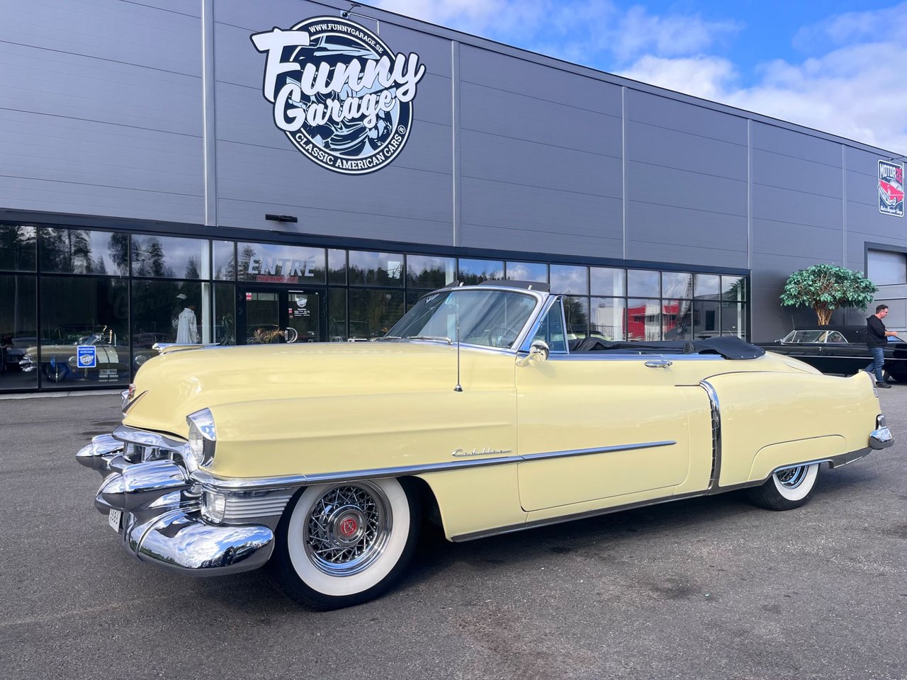 Cadillac Convertible Sixty-tw...