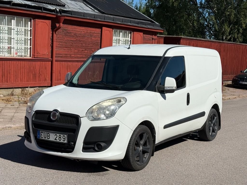Fiat Doblò Van 0.7 t 1.3 Multijet DPF Manuell, 6-trinn, 90hk, 2012