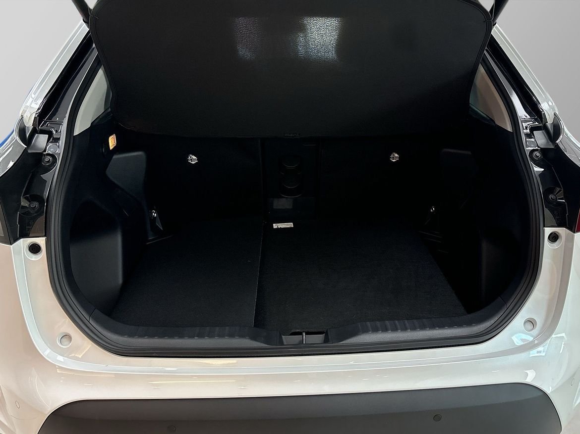 Toyota Yaris Cross Hybrid e-CVT, 116hk, 2024