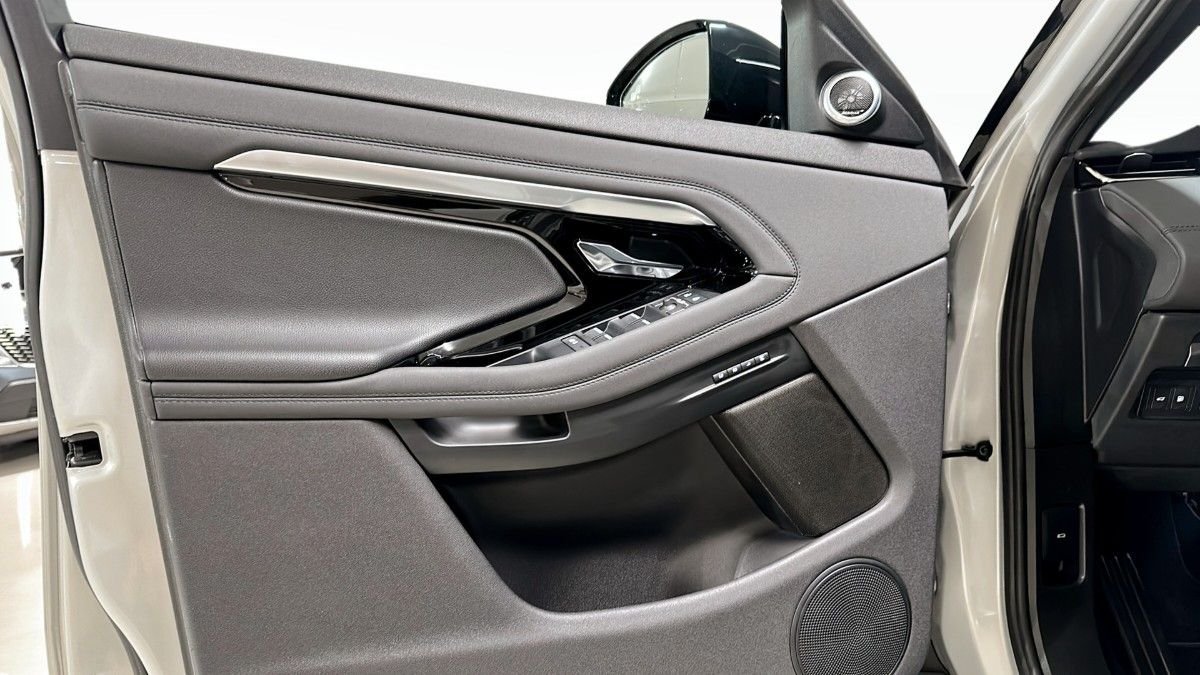 Land Rover Range Rover Evoque P300e AWD Automatic, 309hp, 2023