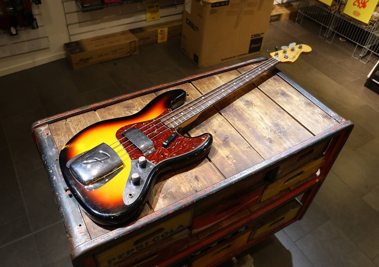 Begagnad Fender Custom Shop J...