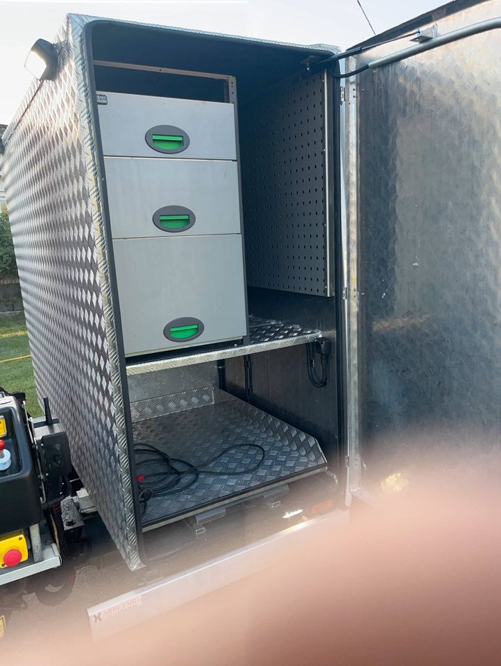 Iveco Daily 50-180 Chassis Cab 3.0 JTD Hi-Matic, 180hp, 2022