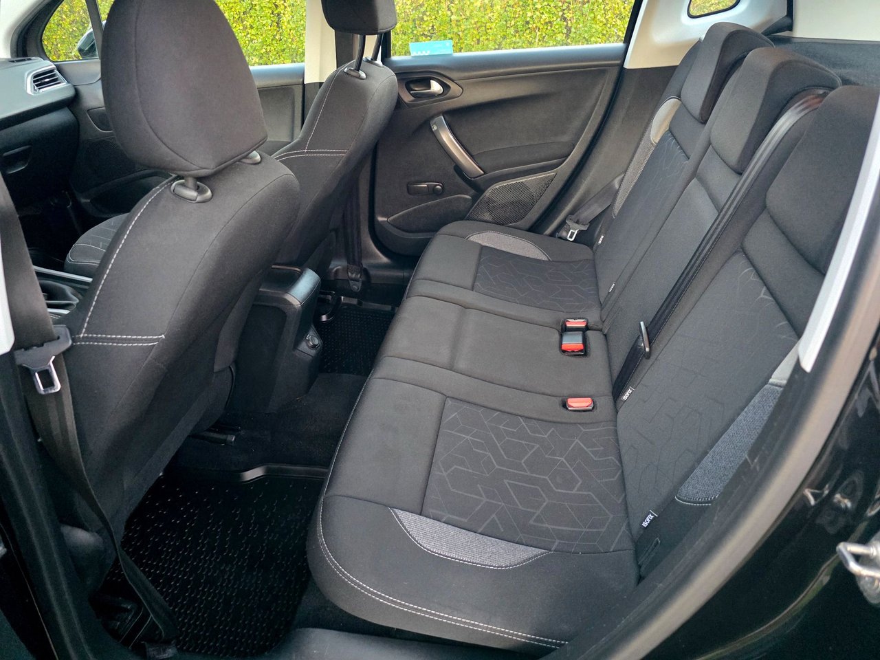 Peugeot 2008 1.2 PureTech 82 Manuell, 82hk, 2017