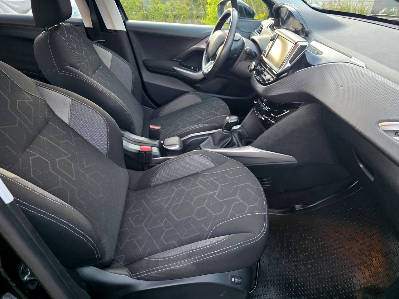 Peugeot 2008 1.2 PureTech 82 Manuell, 82hk, 2017