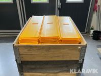 Plastämnen för Sidomarkeringsskärmar 150st & Vägmärken 338st