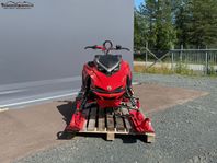 Lynx Shredder RE 3700 850 E-TEC HUB *DEMO*