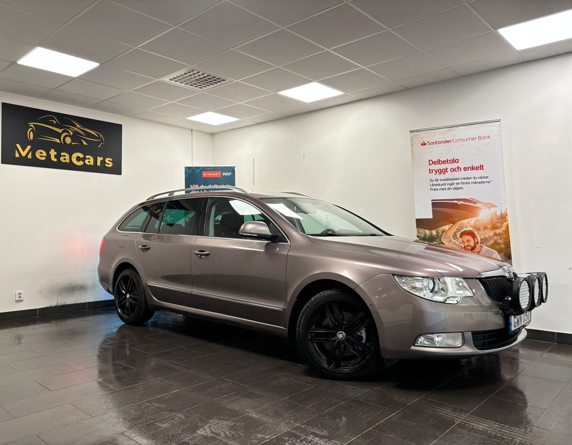 Škoda Superb Kombi 2.0 TDI DSG Sekventiell, 170hk, 2011