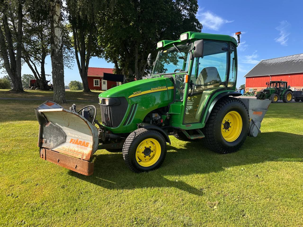 John Deere 3520 Vikplog Sands...